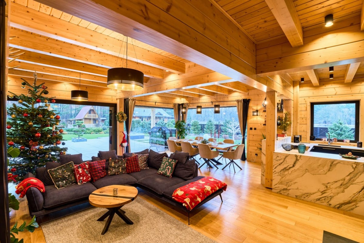 Dom 6 pokojowe na Sprzedaż