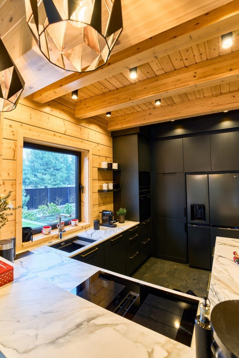 Dom 6 pokojowe na Sprzedaż