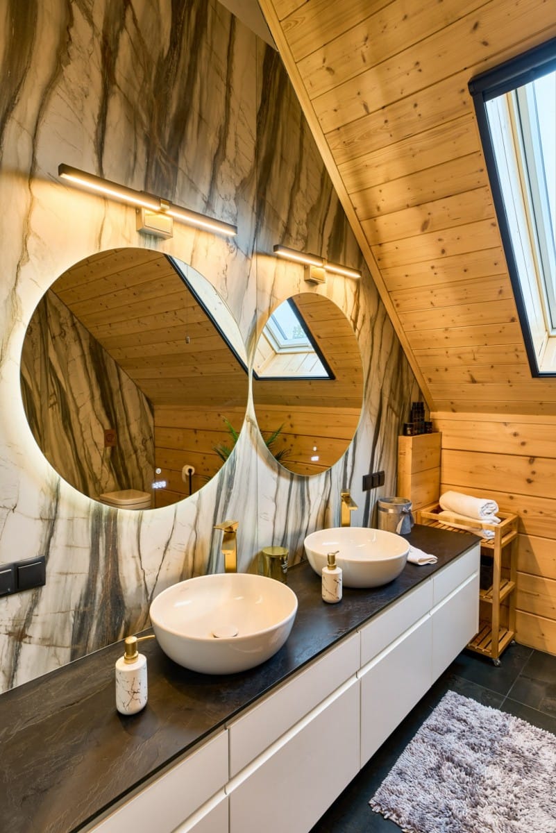 Dom 6 pokojowe na Sprzedaż