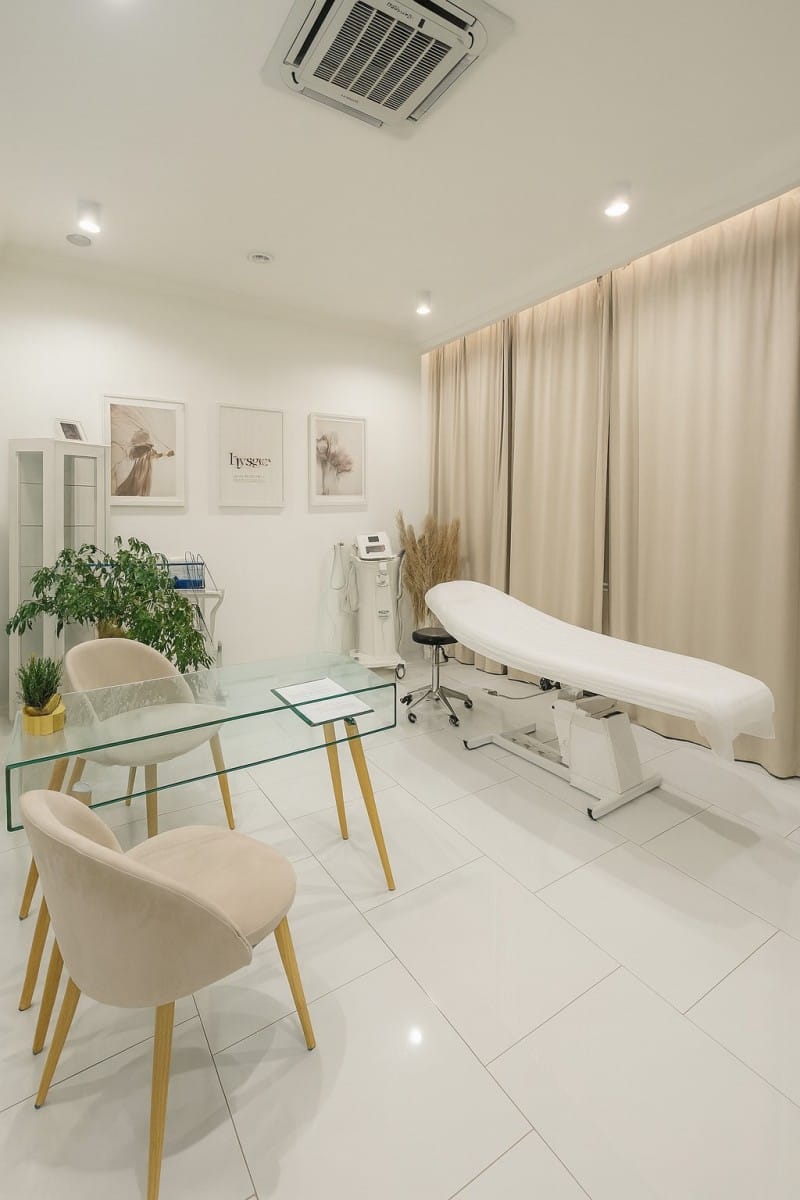 Lokal użytkowy  pokojowe na Sprzedaż