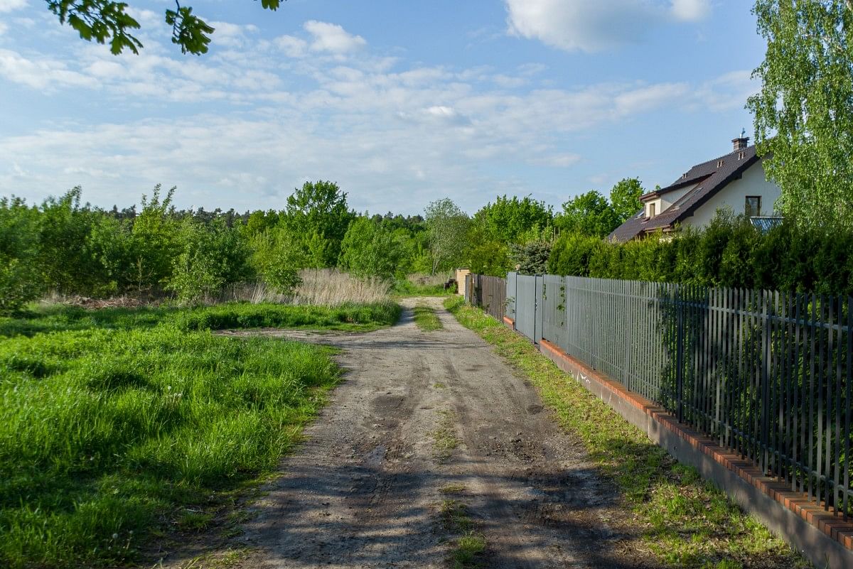 Działka  pokojowe na Sprzedaż