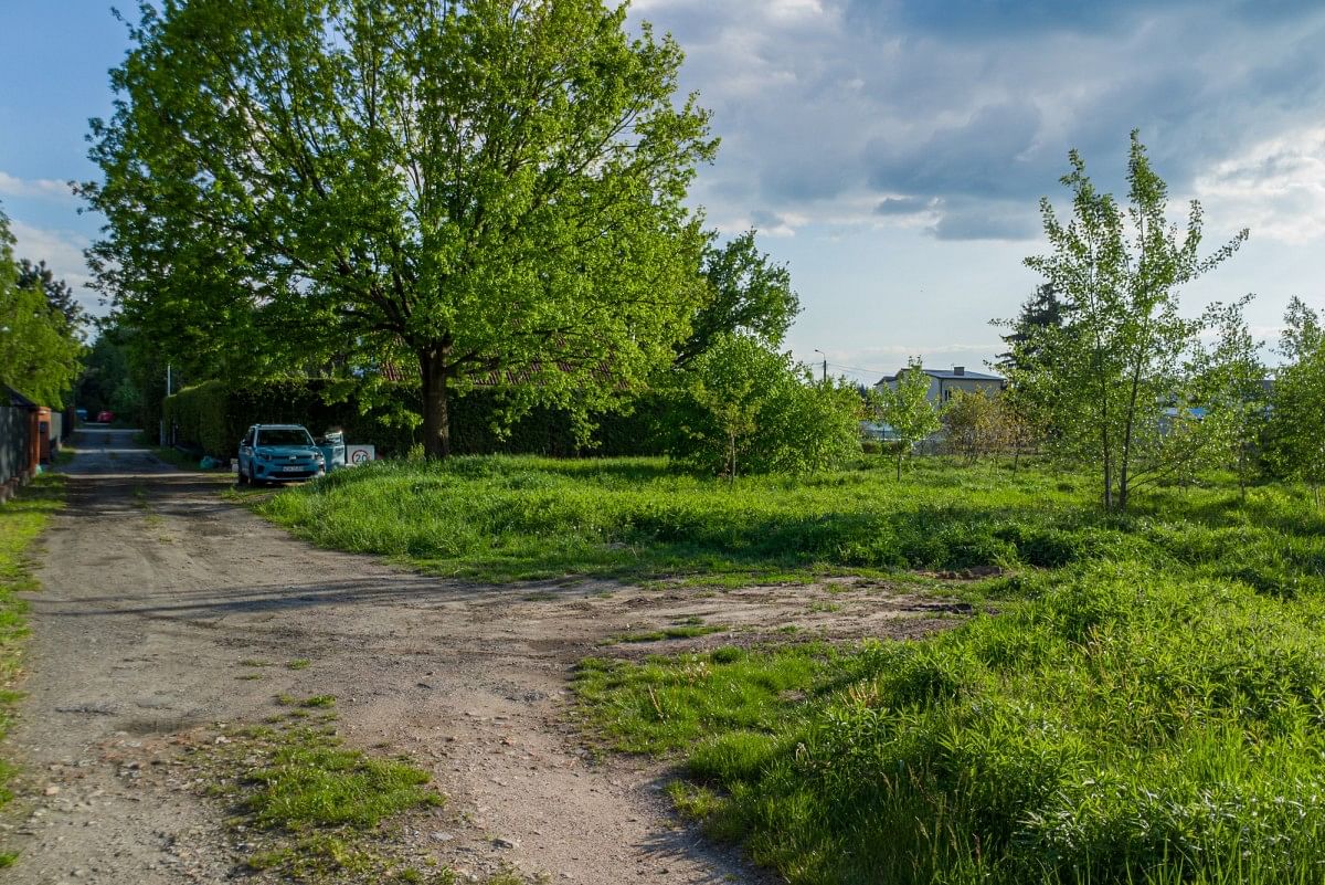 Działka  pokojowe na Sprzedaż