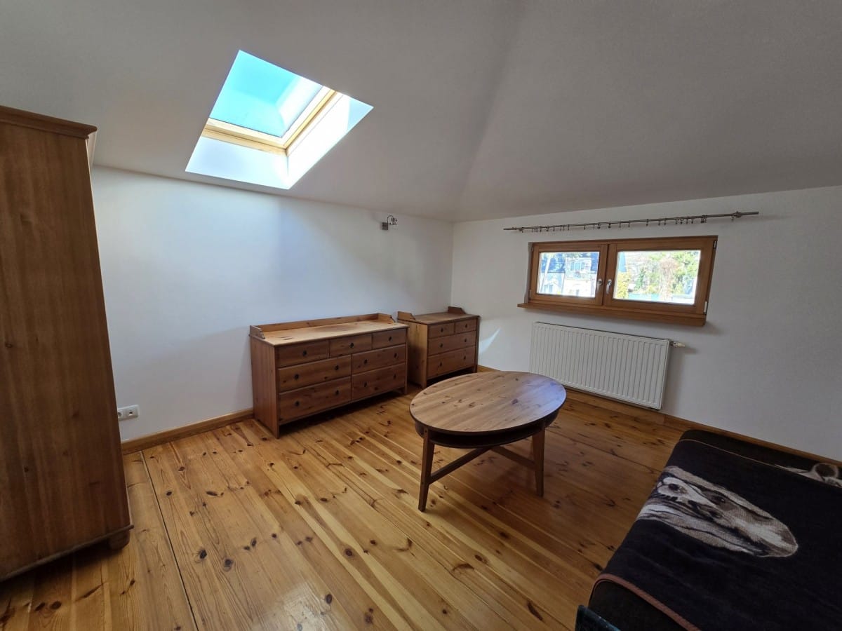 Dom 5 pokojowe na Sprzedaż