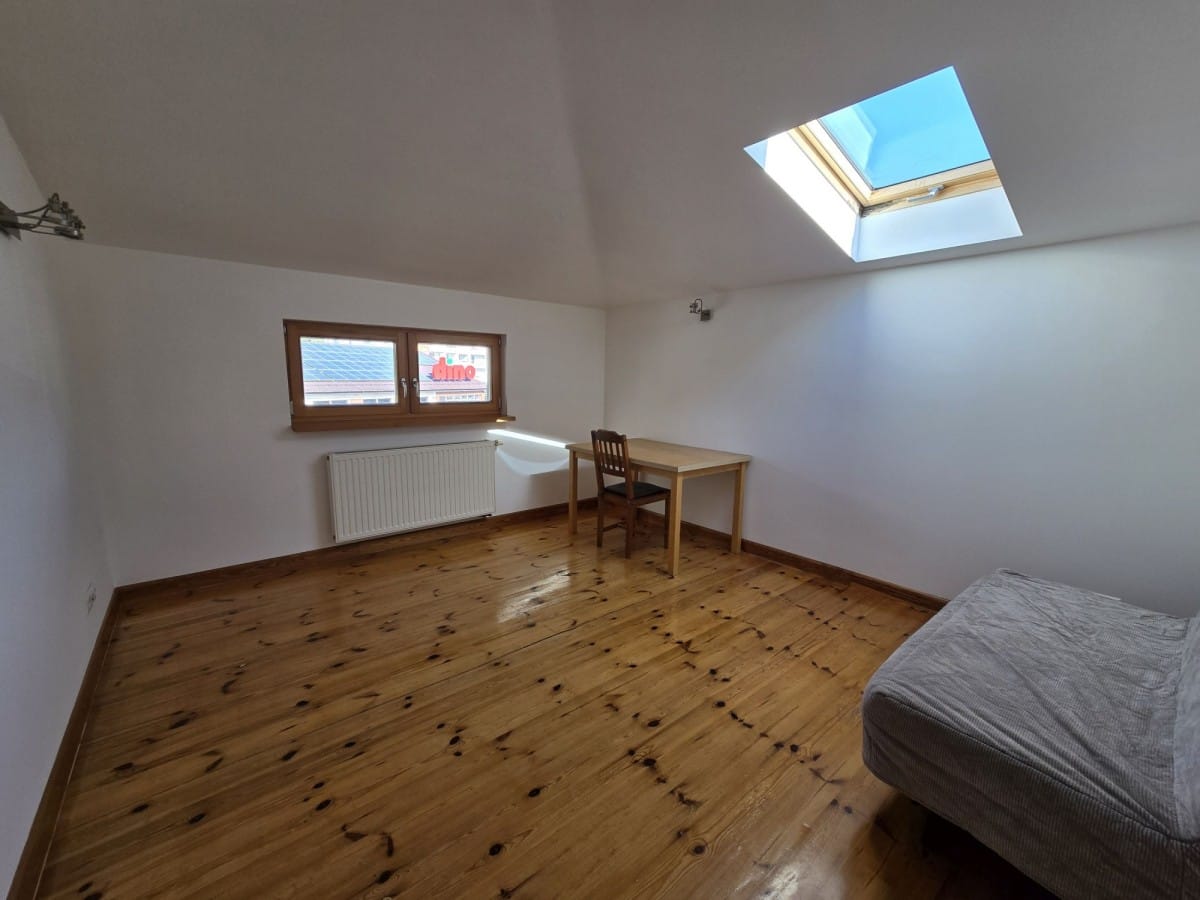 Dom 5 pokojowe na Sprzedaż