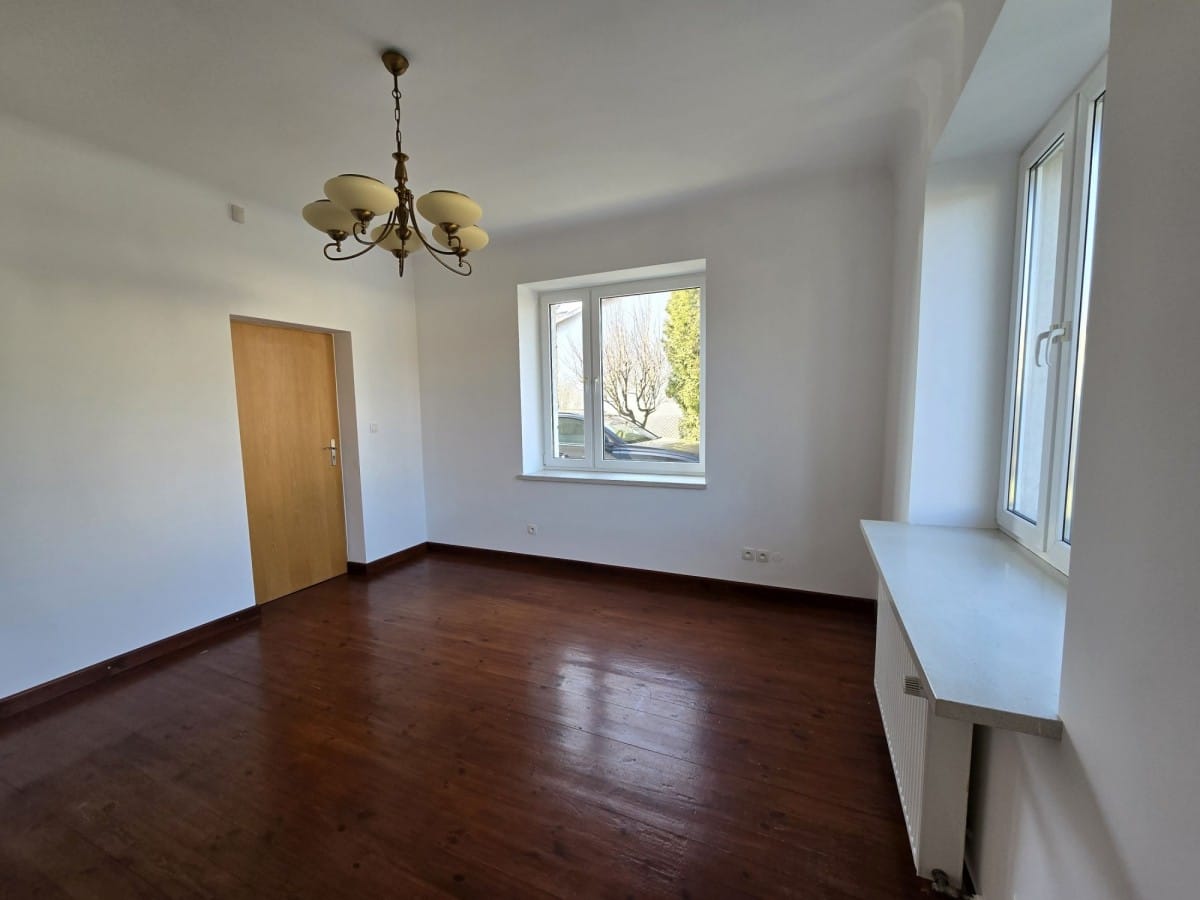 Dom 5 pokojowe na Sprzedaż