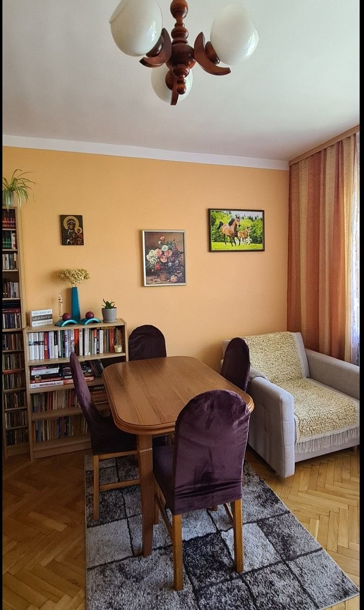 Dom 7 pokojowe na Sprzedaż
