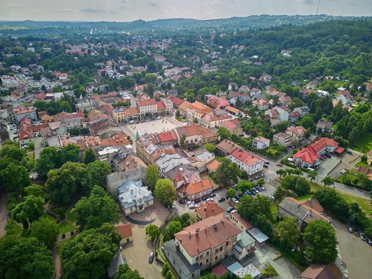 Dom 15 pokojowe na Sprzedaż