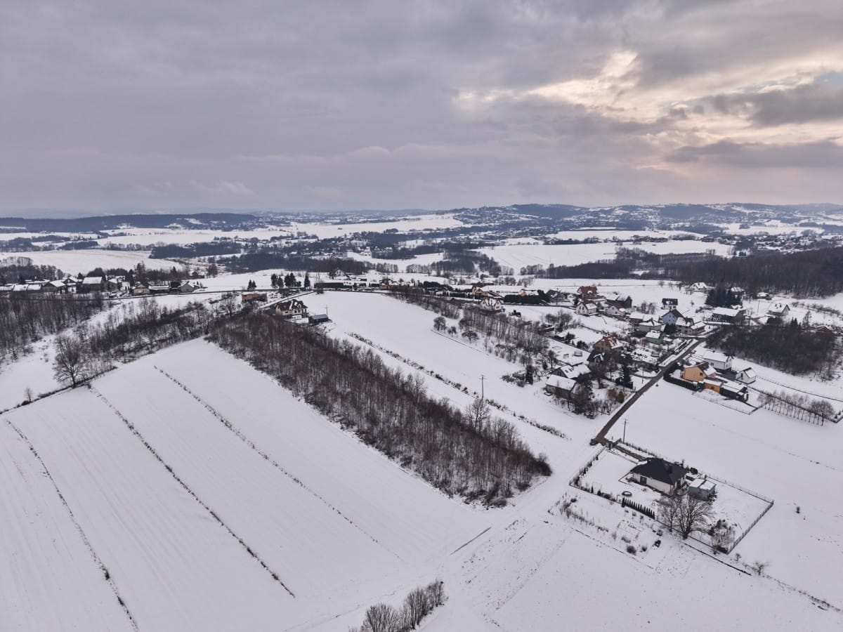 Działka  pokojowe na Sprzedaż