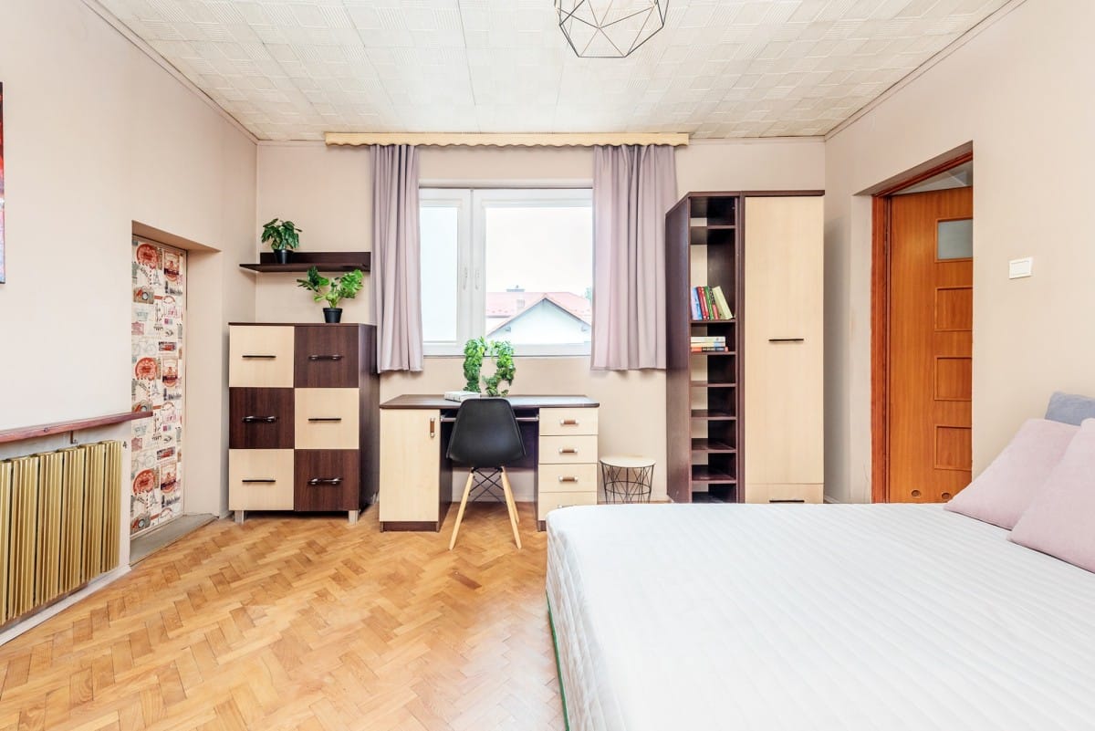 Dom 6 pokojowe na Sprzedaż