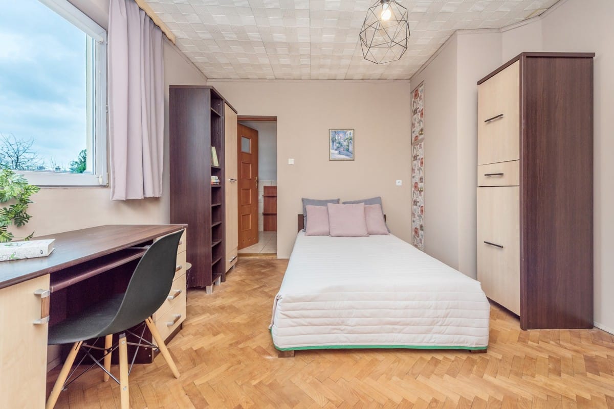 Dom 6 pokojowe na Sprzedaż