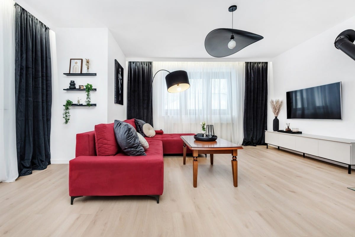 Dom 5 pokojowe na Sprzedaż