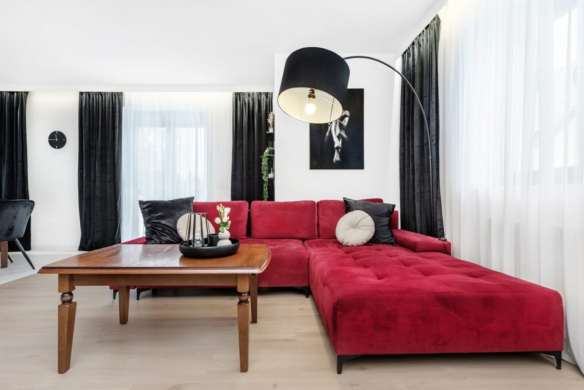 Dom 5 pokojowe na Sprzedaż