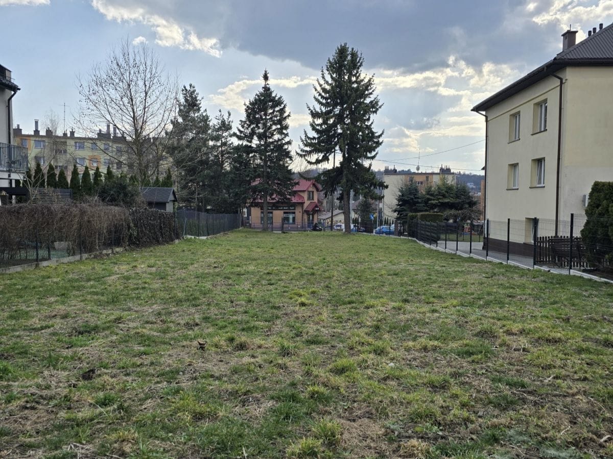 Działka  pokojowe na Sprzedaż