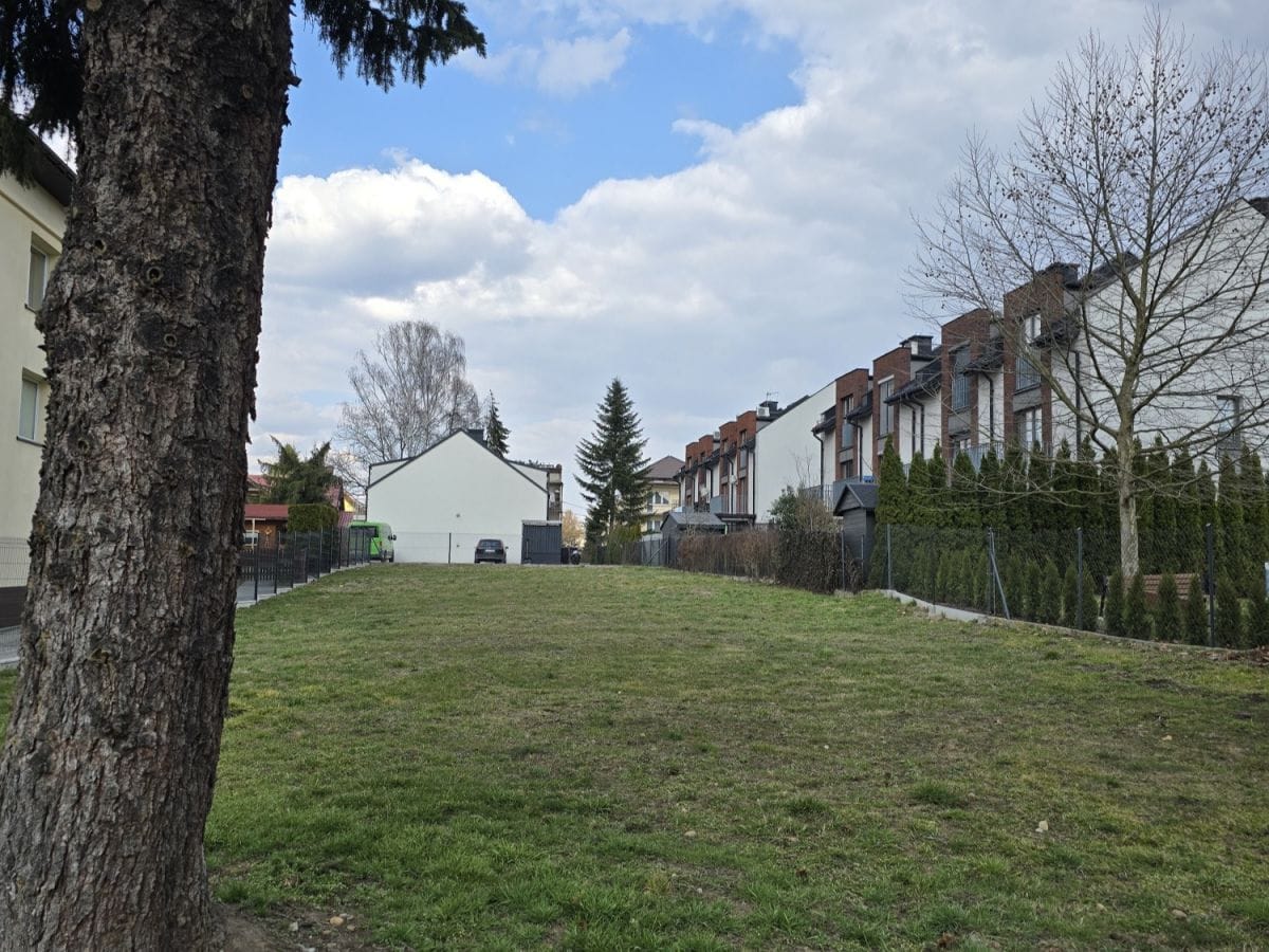 Działka  pokojowe na Sprzedaż