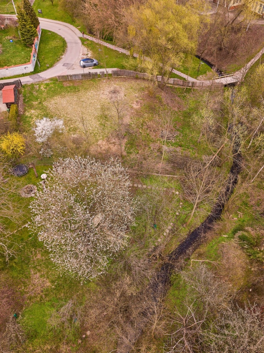 Działka  pokojowe na Sprzedaż