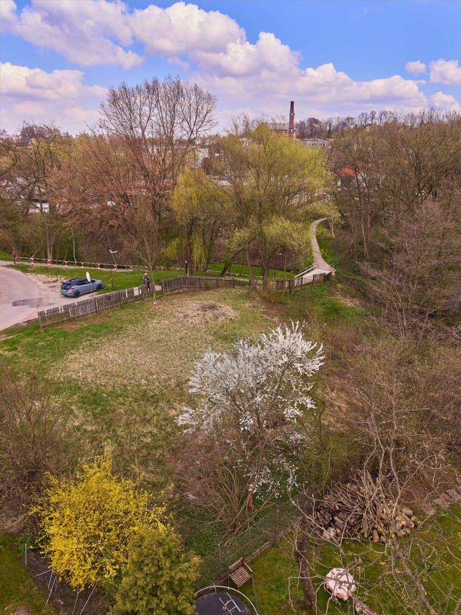 Działka  pokojowe na Sprzedaż