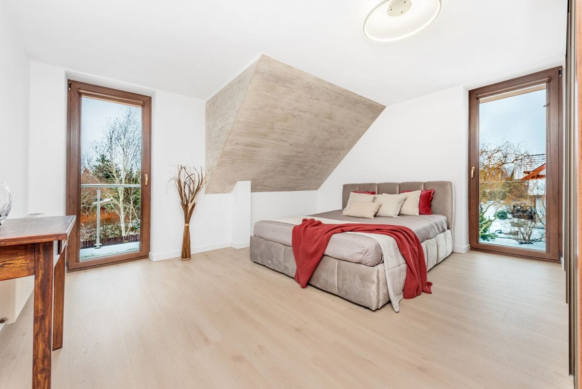 Dom 5 pokojowe na Sprzedaż