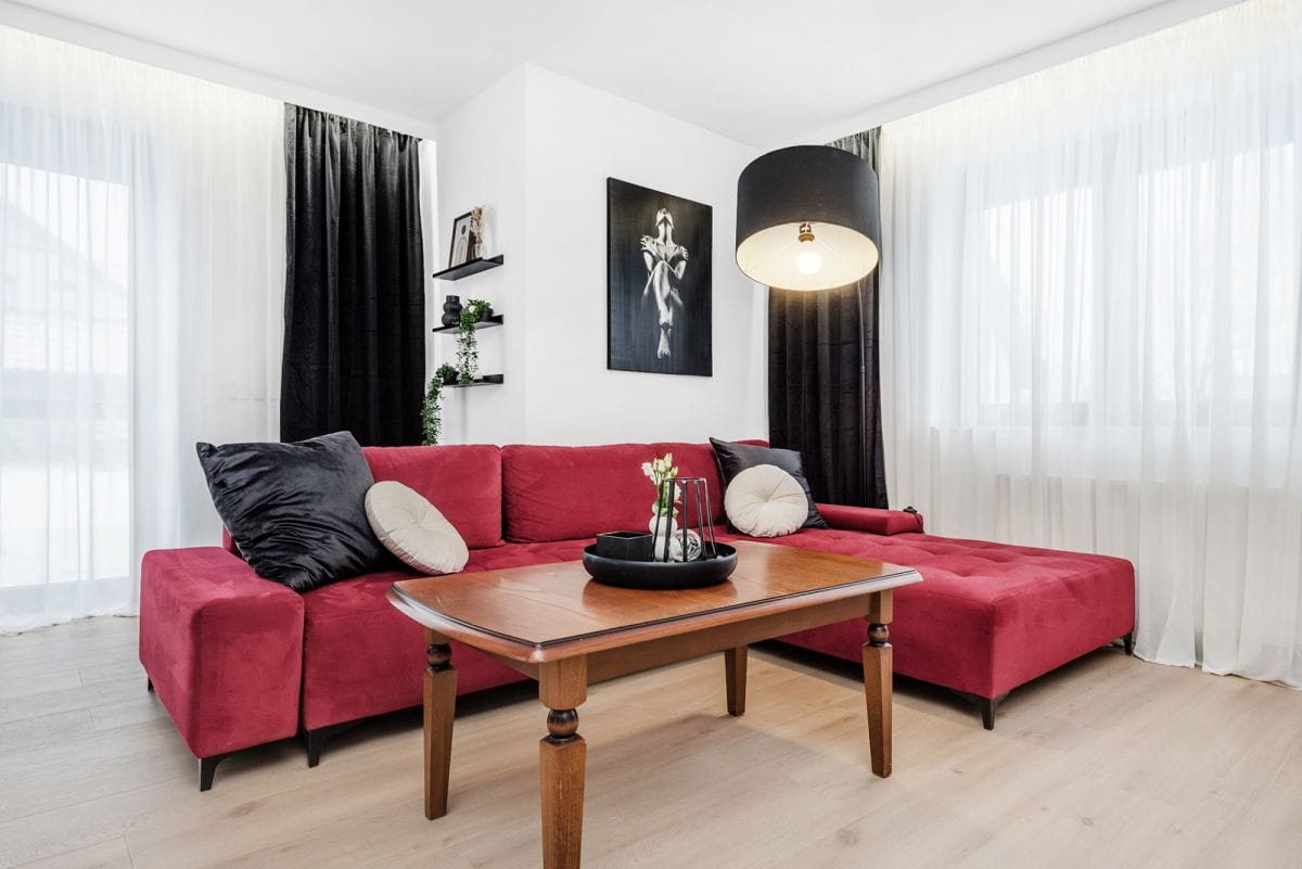 Dom 5 pokojowe na Sprzedaż