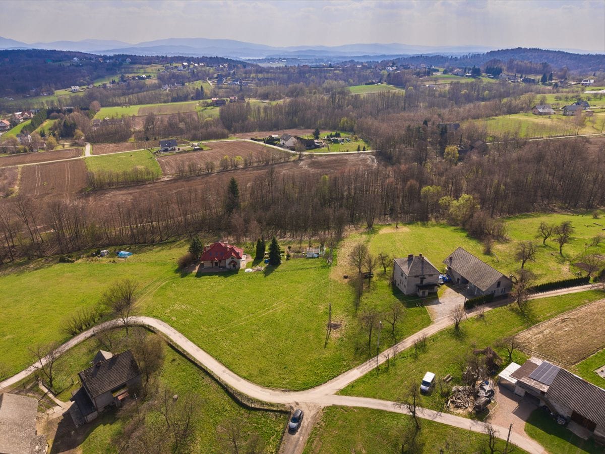 Działka  pokojowe na Sprzedaż