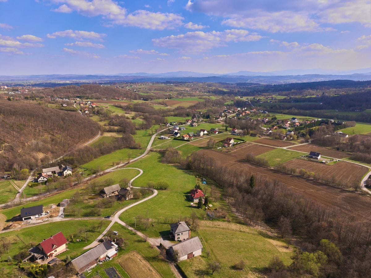 Działka  pokojowe na Sprzedaż