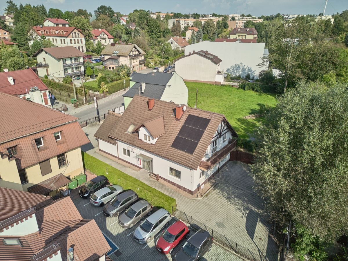 Lokal użytkowy  pokojowe na Sprzedaż