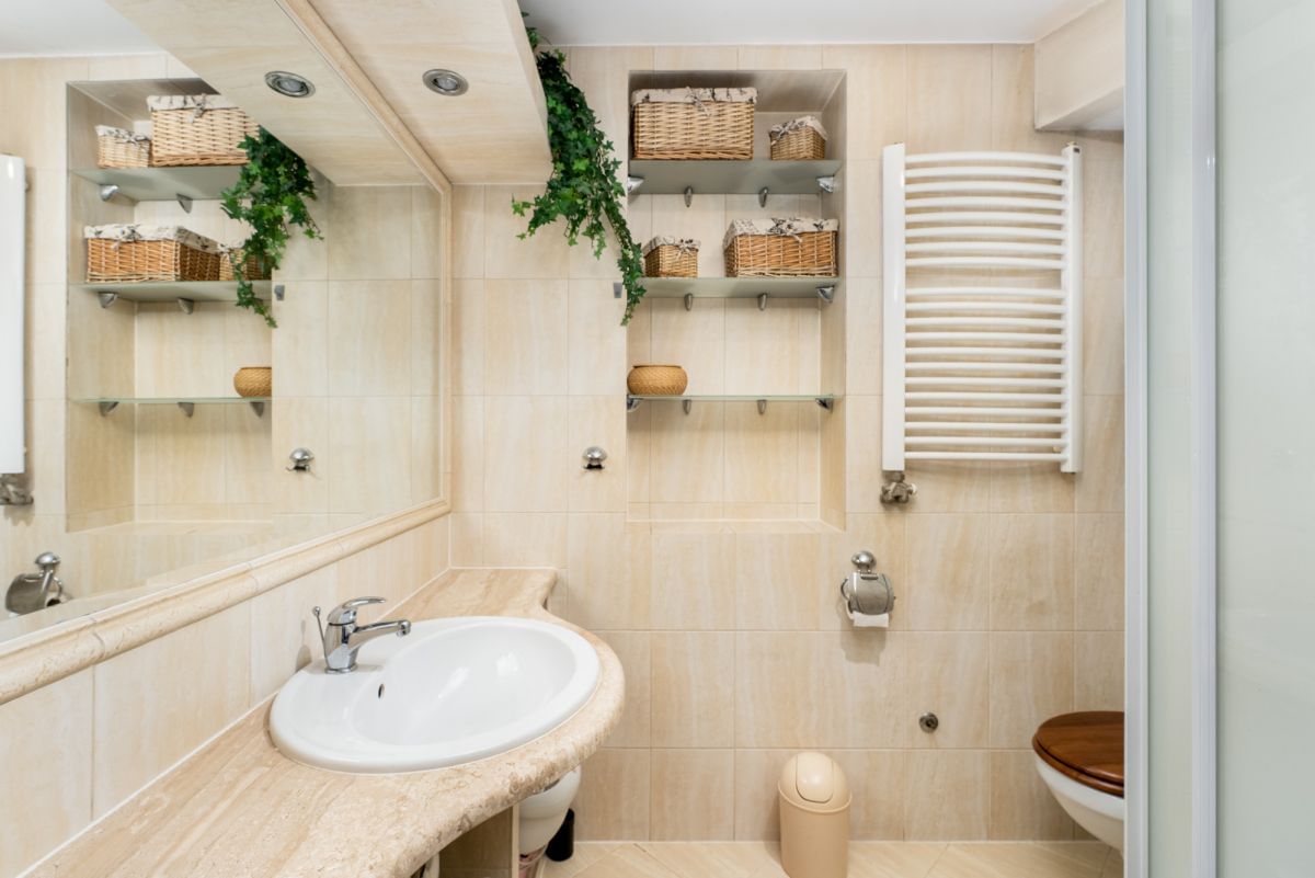 Dom 8 pokojowe na Sprzedaż