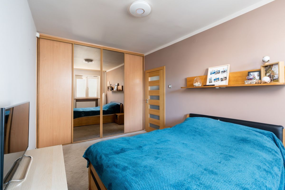 Dom 8 pokojowe na Sprzedaż