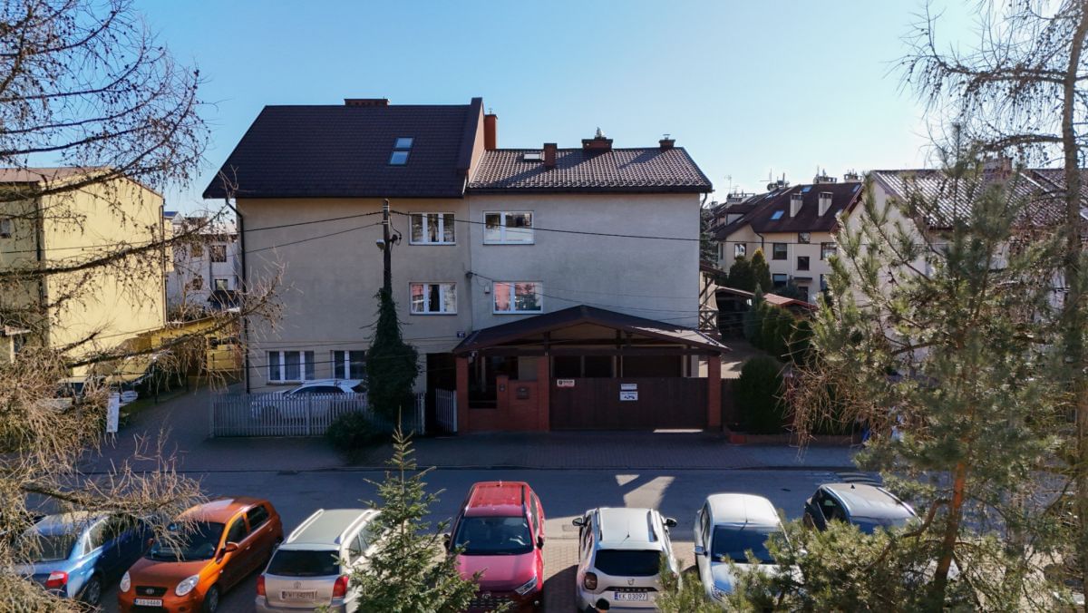 Dom 8 pokojowe na Sprzedaż