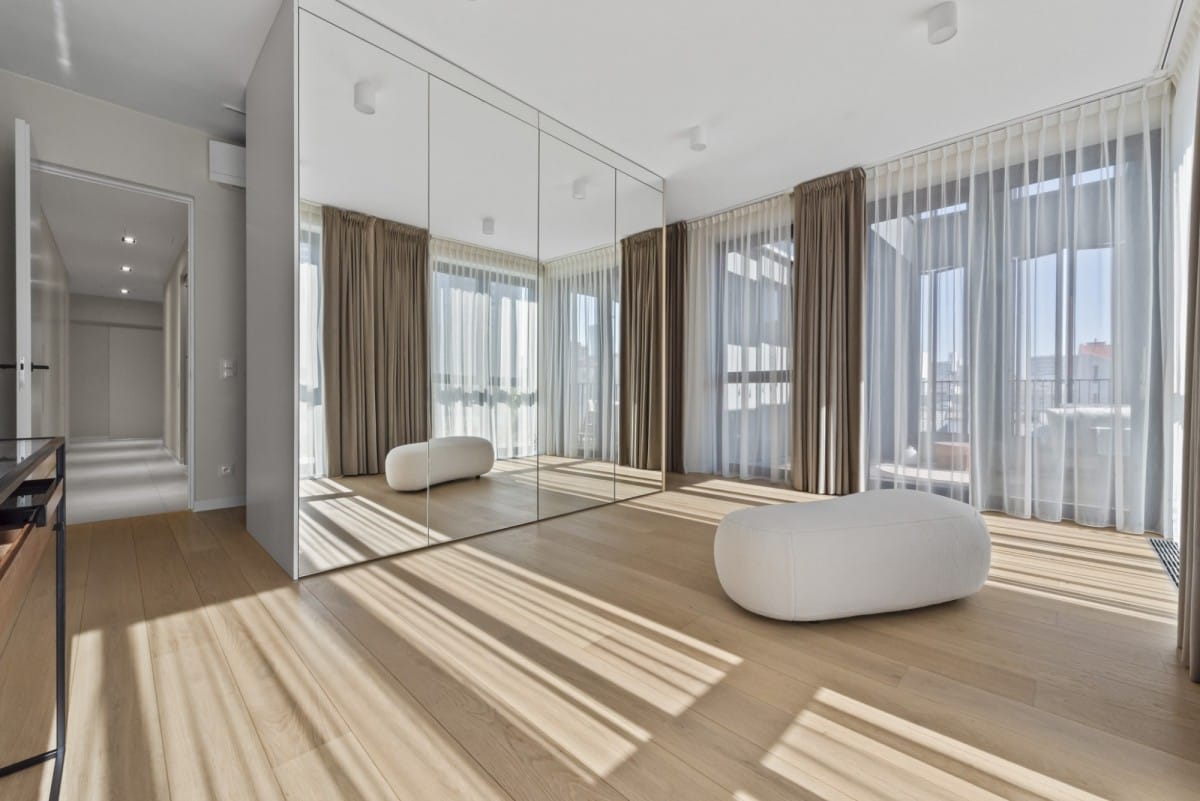 Mieszkanie 7 pokojowe na Sprzedaż