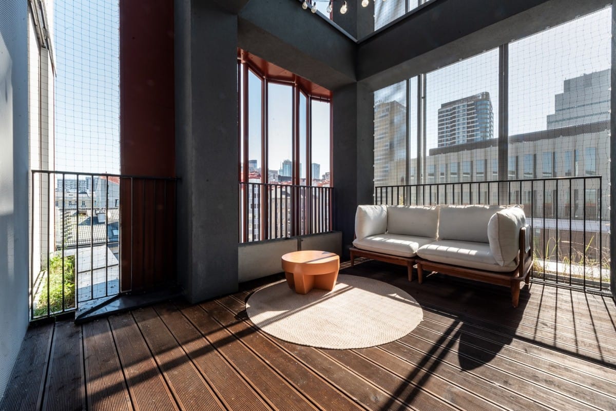 Mieszkanie 7 pokojowe na Sprzedaż