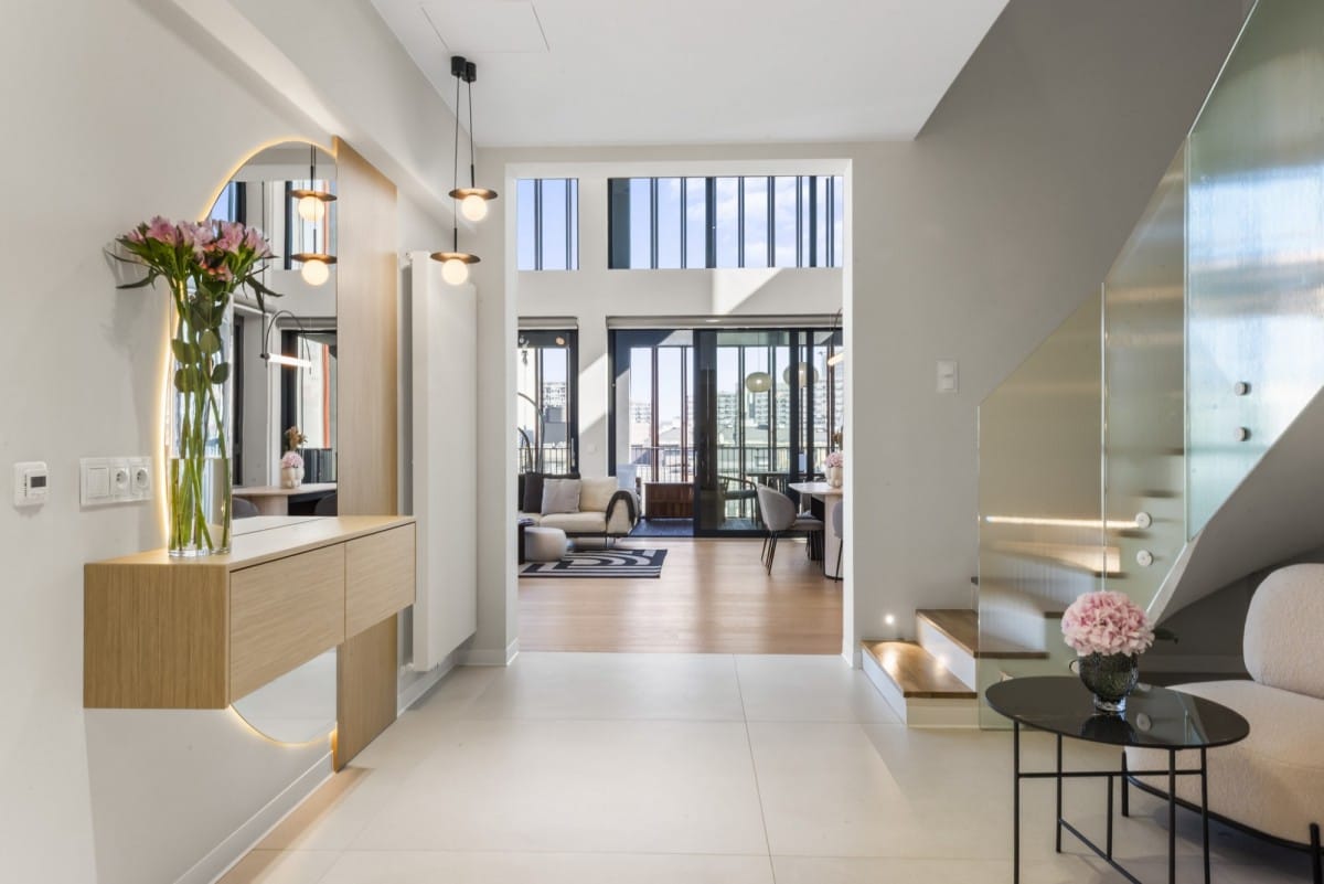 Mieszkanie 7 pokojowe na Sprzedaż