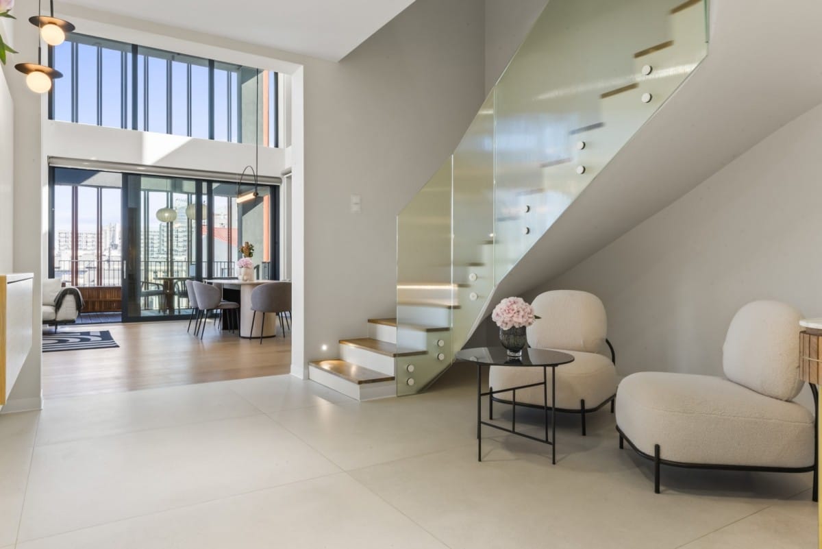 Mieszkanie 7 pokojowe na Sprzedaż