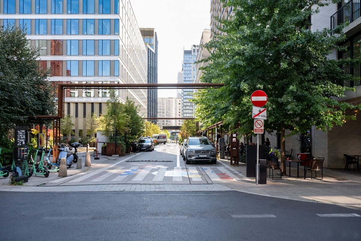 Mieszkanie 7 pokojowe na Sprzedaż