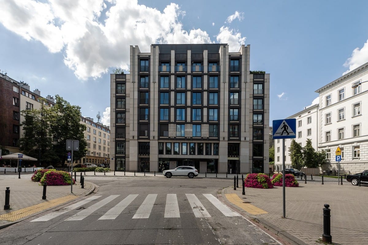 Mieszkanie 4 pokojowe na Sprzedaż