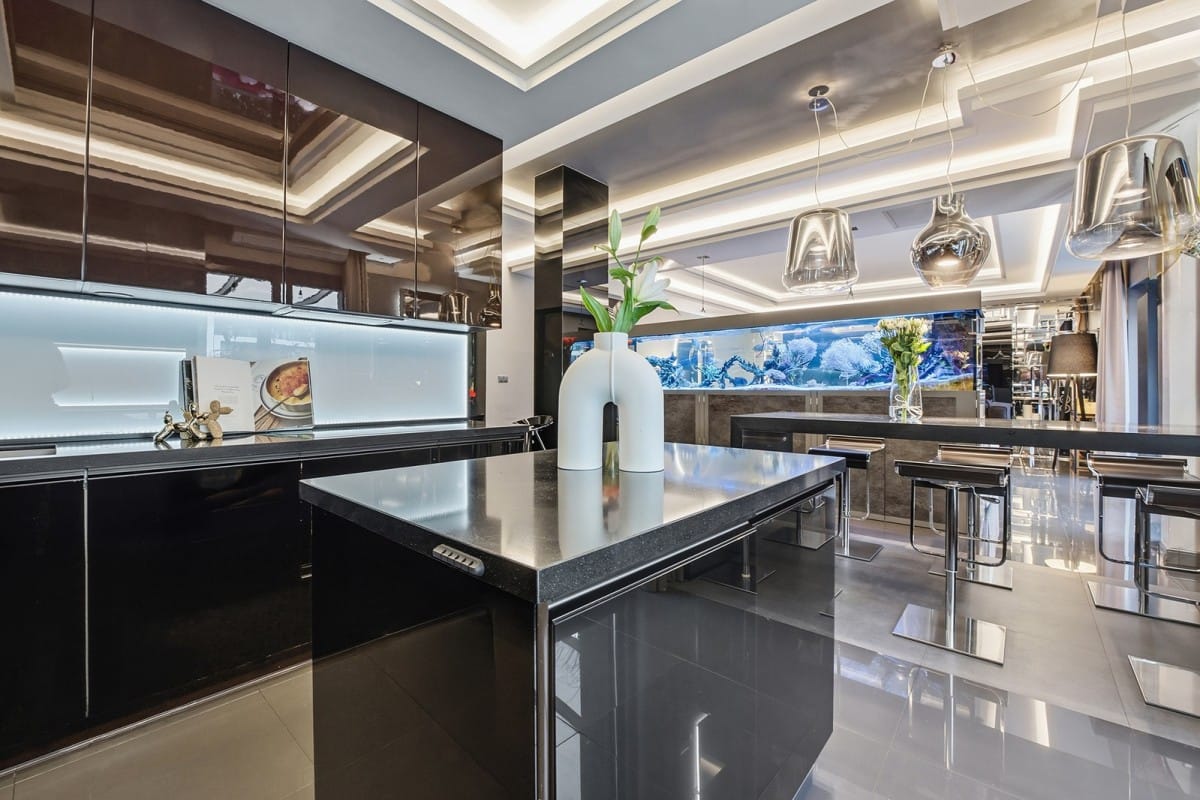 Mieszkanie 3 pokojowe na Sprzedaż