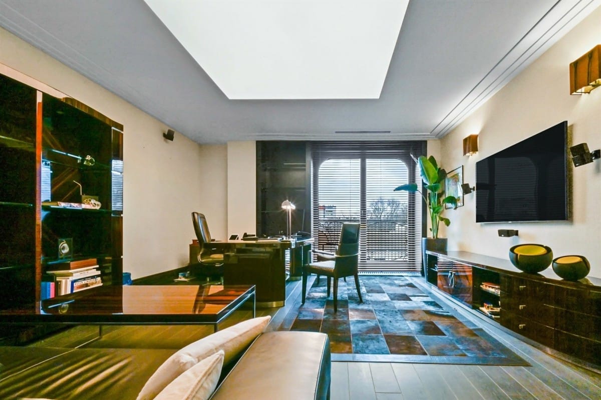 Mieszkanie 7 pokojowe na Sprzedaż