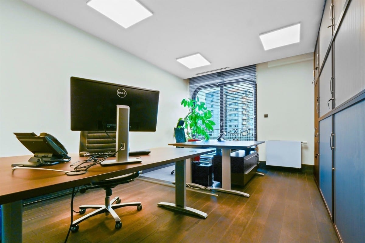 Mieszkanie 7 pokojowe na Sprzedaż