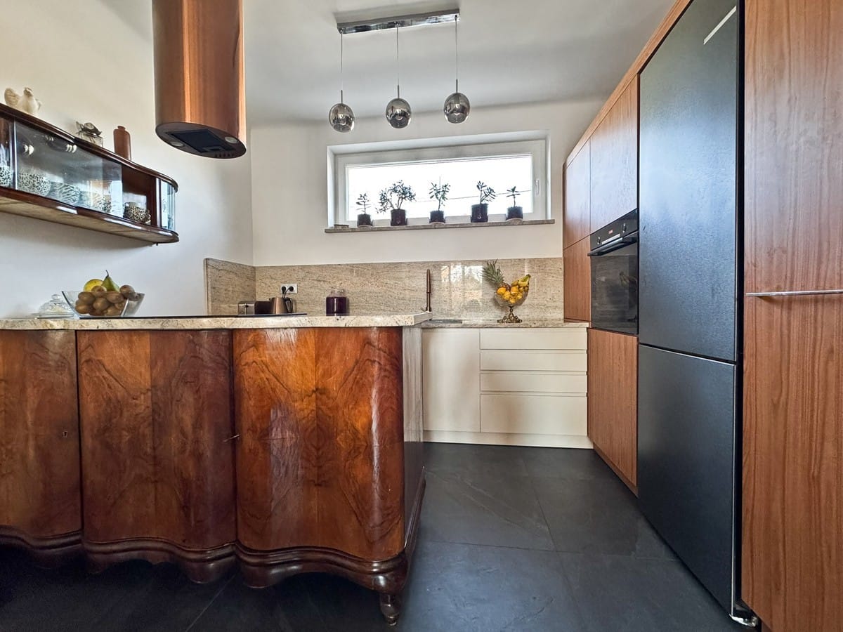 Dom 4 pokojowe na Sprzedaż