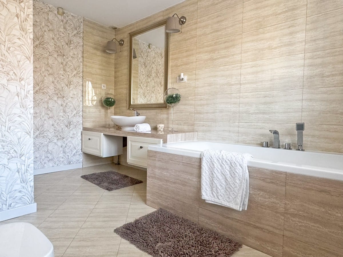 Dom 5 pokojowe na Sprzedaż