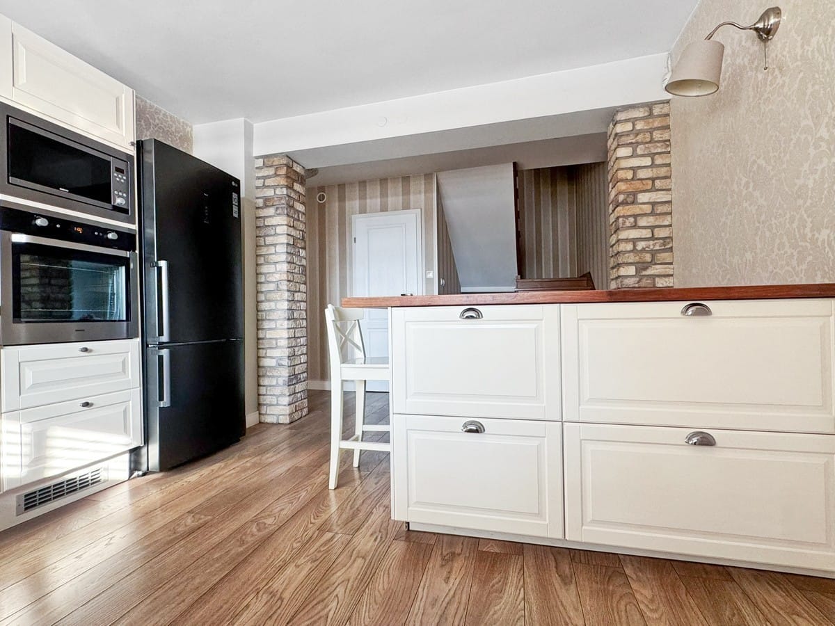 Dom 5 pokojowe na Sprzedaż