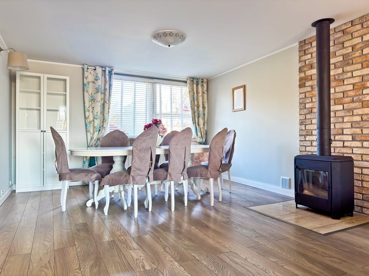 Dom 5 pokojowe na Sprzedaż