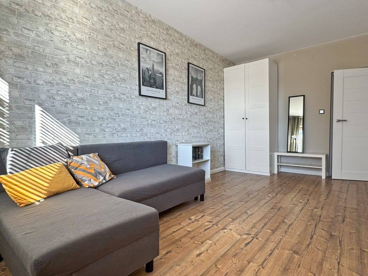 Dom 5 pokojowe na Sprzedaż