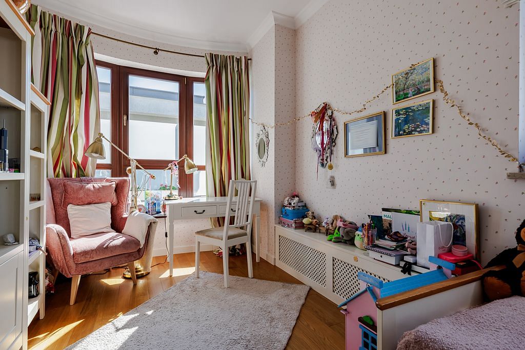 Mieszkanie 5 pokojowe na Sprzedaż