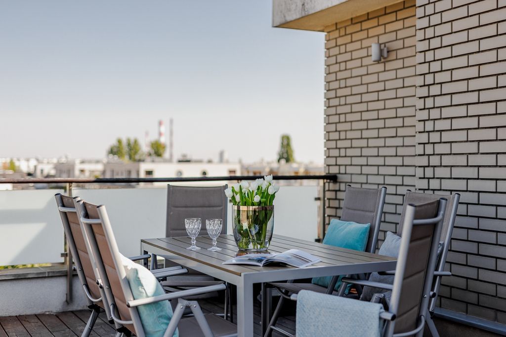 Mieszkanie 5 pokojowe na Sprzedaż