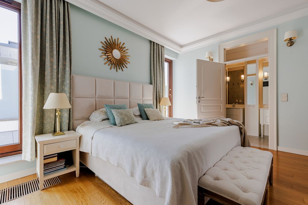 Mieszkanie 5 pokojowe na Sprzedaż