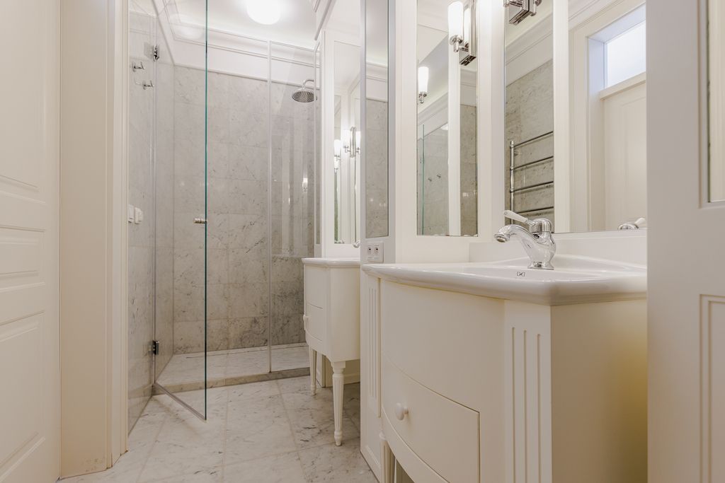 Mieszkanie 5 pokojowe na Sprzedaż