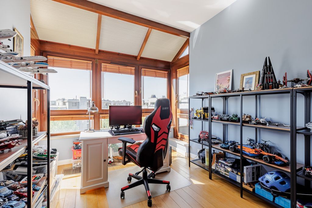 Mieszkanie 5 pokojowe na Sprzedaż