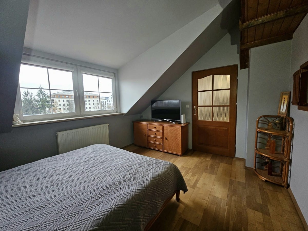 Mieszkanie 4 pokojowe na Sprzedaż