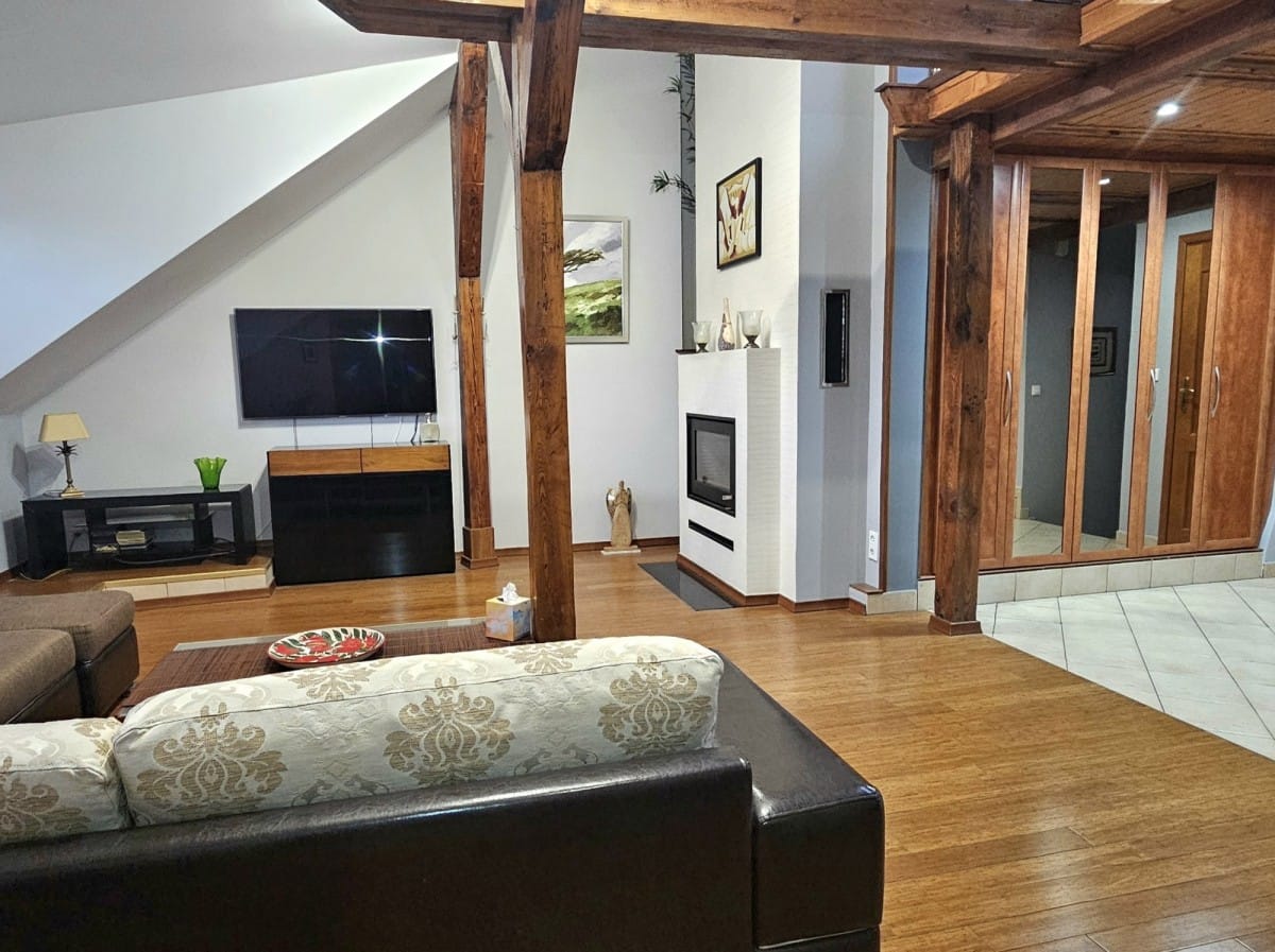 Mieszkanie 4 pokojowe na Sprzedaż