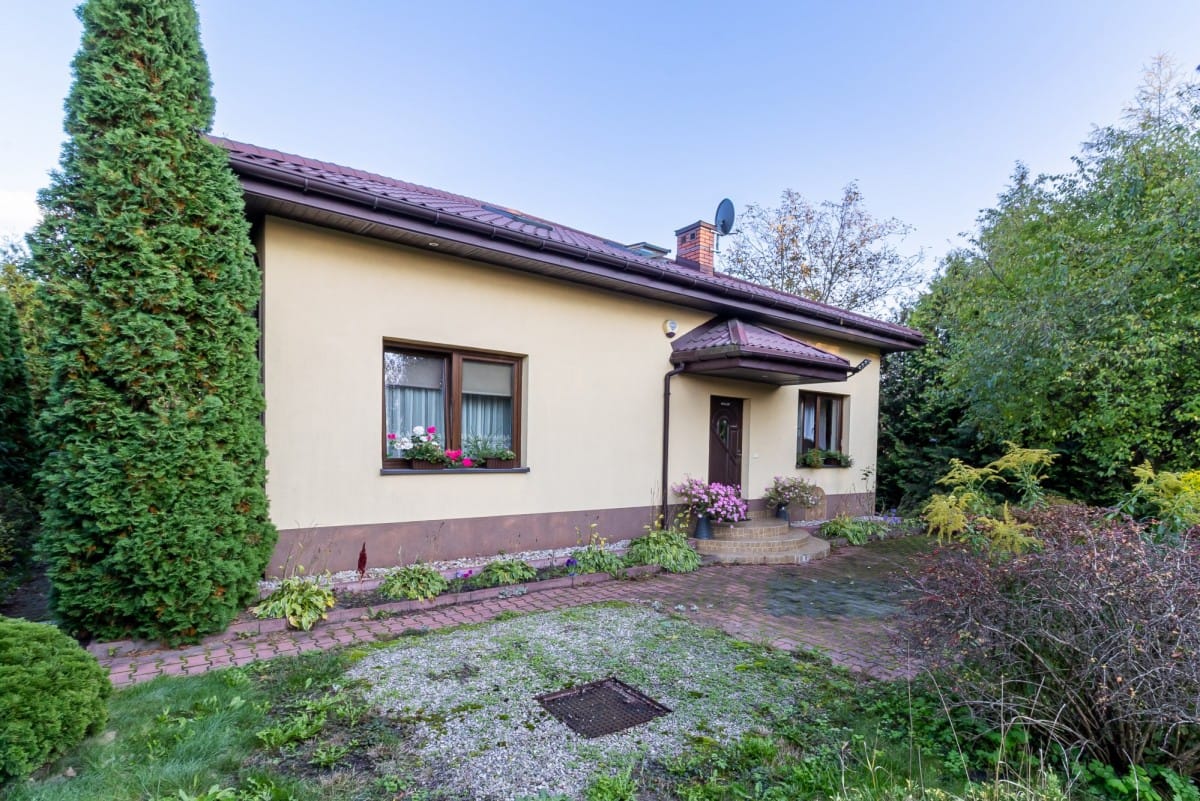 Dom 7 pokojowe na Sprzedaż